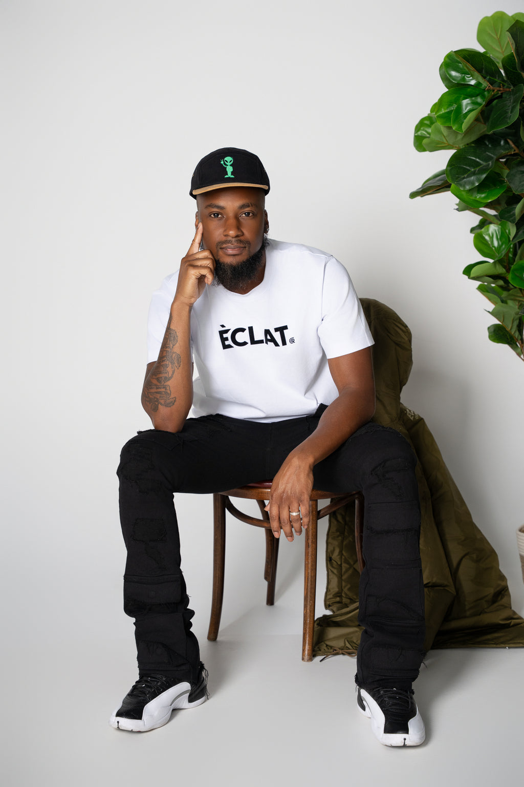 White Éclat Flocked Tee